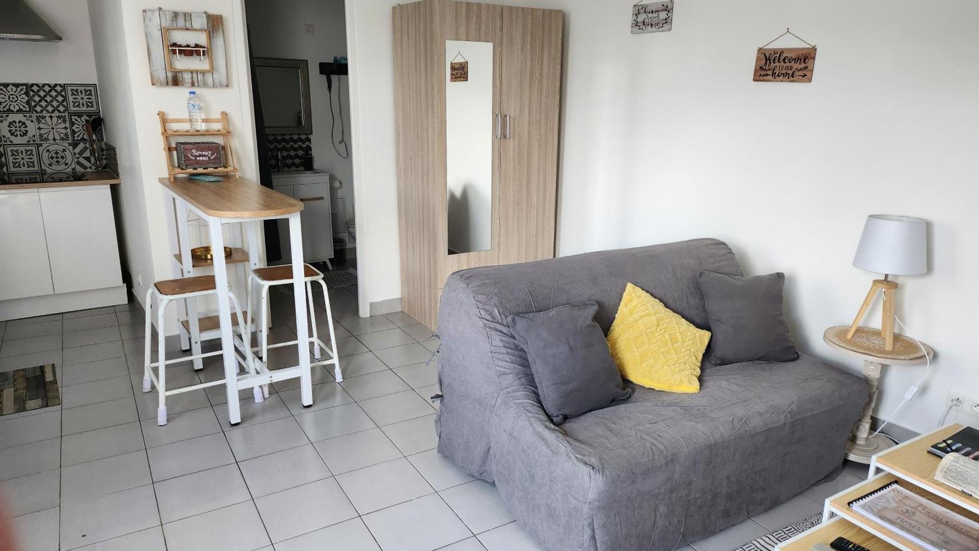 Joli Studio En Centre Ville Faremoutiers Екстер'єр фото