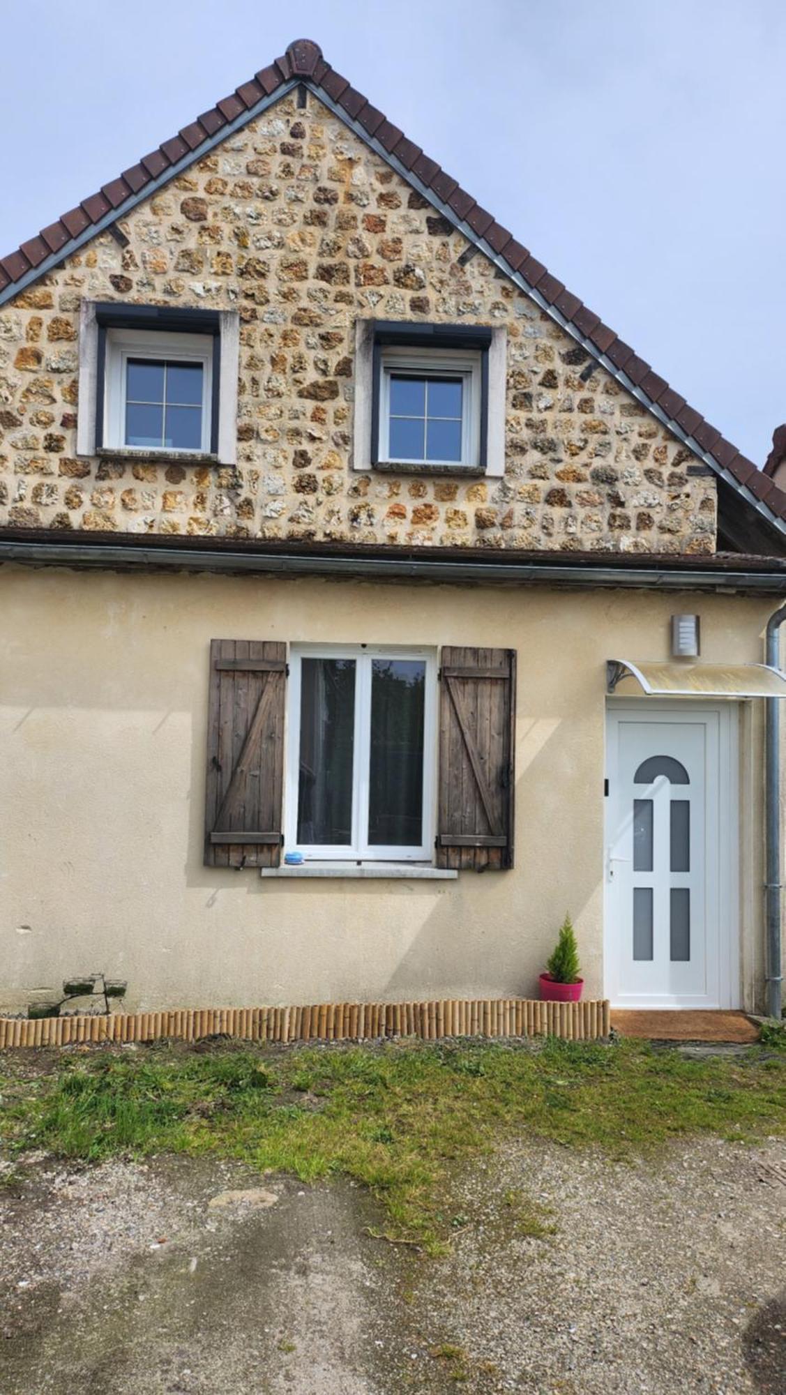 Joli Studio En Centre Ville Faremoutiers Екстер'єр фото