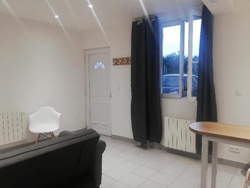 Joli Studio En Centre Ville Faremoutiers Екстер'єр фото
